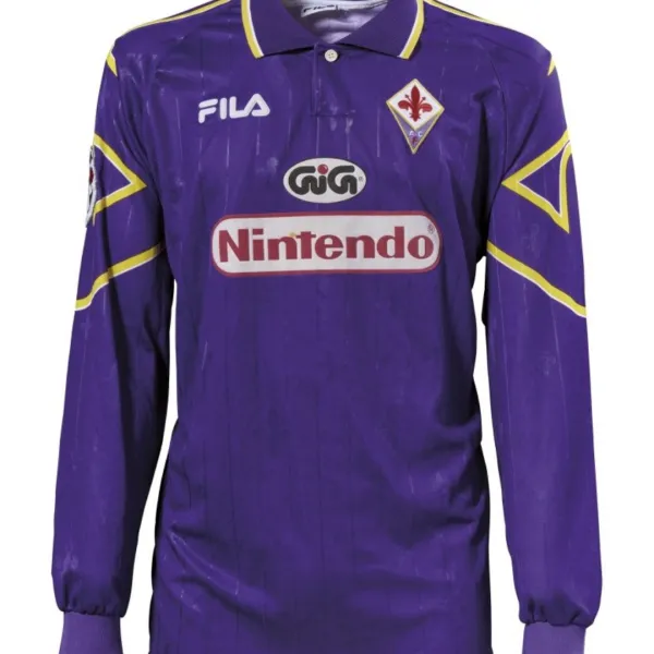 8. Shirts met legendarische sponsorlogo’s